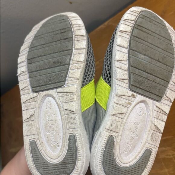 Bundle of 2 kids sneakers size 9 EUC Vibrant Orange/ grey cat & jack - Picture 7 of 7